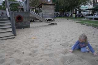 Spielplatz am Adolf-Reichwein-Platz – Bild 5