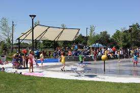Chris Gibson Splash Pad – Bild 1