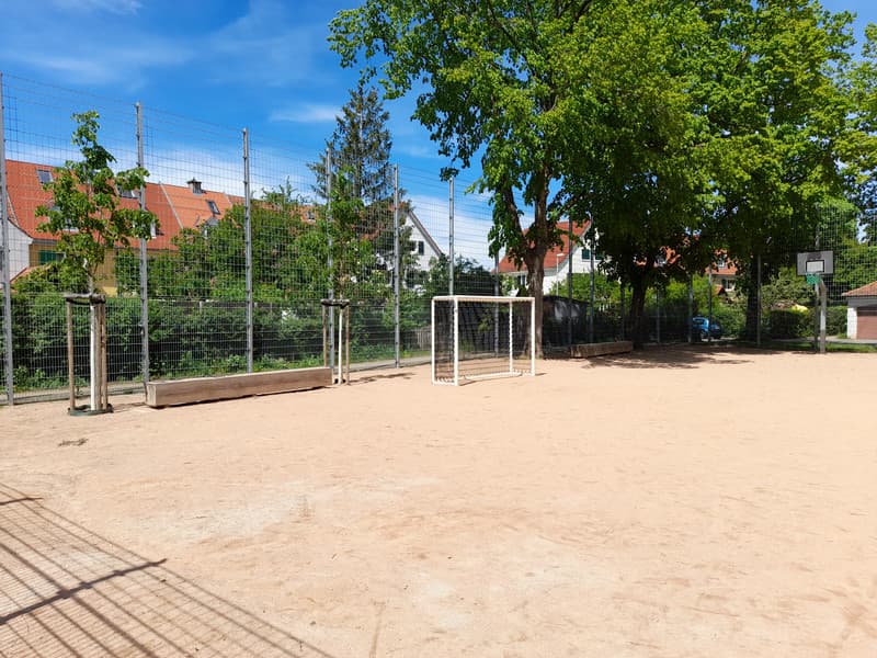 Spiel- und Bolzplatz Englerplatz – Bild 2