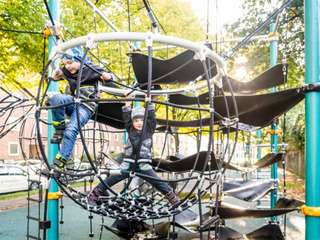 Spielplatz Am Hopfengarten – Bild 1