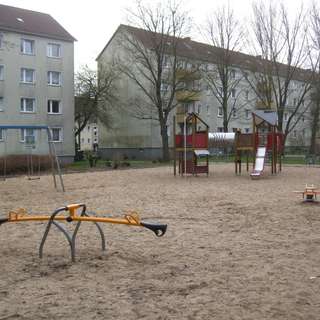 Spielplatz "Carl-Moltmann-Straße" – Bild 1
