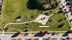 Batteaux Park Playground – Bild 1