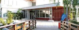 Queensborough Community Centre – Bild 1