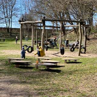 Spielplatz Rudolf-Weisser-Weg – Bild 1