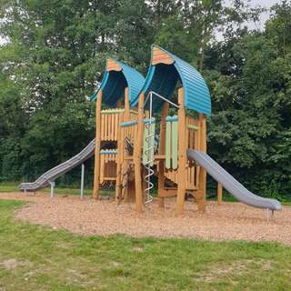 Spielplatz Alter Rehmer Weg – Bild 1
