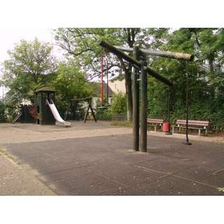 Spielplatz l – Bild 2