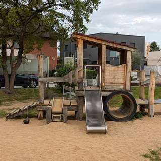 Spielplatz Kapellenweg – Bild 1