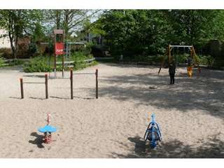 Spielplatz Neues Land – Bild 1