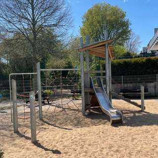 Spielplatz Bertha-von-Suttner-Straße – Bild 1