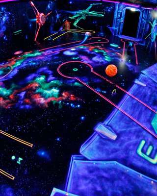 funXperience Göttingen | LaserSports, NeonGolf, Mission: Room Escape & Pixel Games – Bild 1