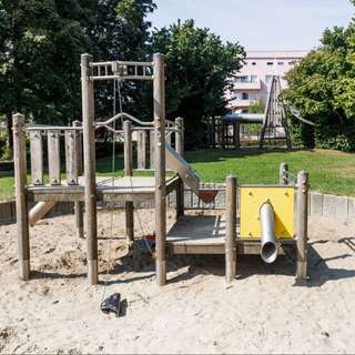 Städtischer Spiel- und Jugendplatz „Burgundenplatz“ – Bild 4