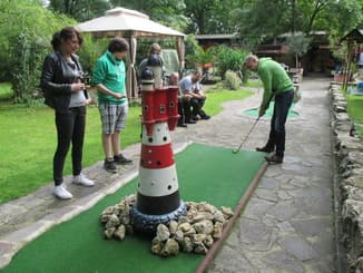 Minigolf Am Kennelbad – Bild 1