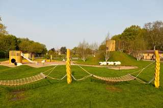 Feldspielplatz – Bild 1