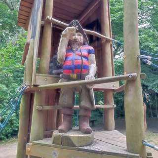 Waldspielplatz – Bild 1