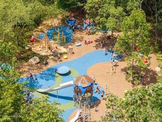 Playground – Bild 5