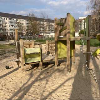 Spielplatz "Alexandrastraße" – Bild 5