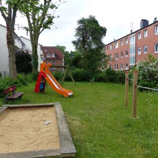 Spielplatz auf dem Brink – Bild 1