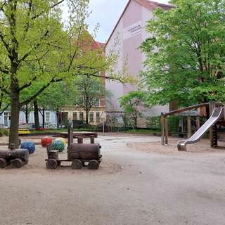 Spielplatz Albertstraße/Stärkestraße – Bild 1
