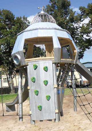 Spielplatz "Rosa-Luxemburg-Straße" – Bild 5