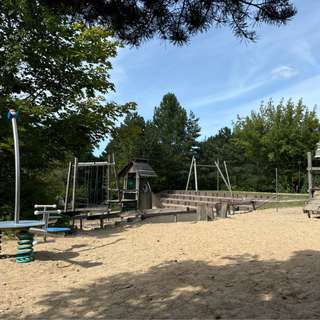 Abenteuerspielplatz – Bild 1