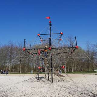 Spielplatz IGS Weststadt – Bild 1