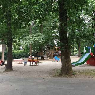 Kinderspielplatz Stadtpark – Bild 1