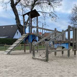Spielplatz Am Hang – Bild 1