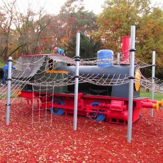 Kinderspielplatz Engelsberger Hof – Bild 1