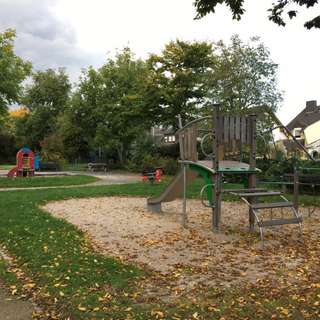 Spielplatz Hans-Bellinghausen-Straße II – Bild 1
