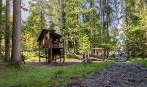 Waldspielplatz Hilscherpark – Bild 1