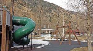 Forsey Place Playground – Bild 1