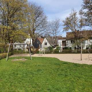 Spielplatz Hüttengrabenweg – Bild 1