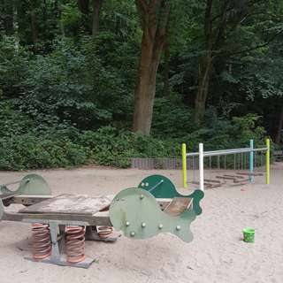 Spielplatz am Minigolf Gysenberg – Bild 1