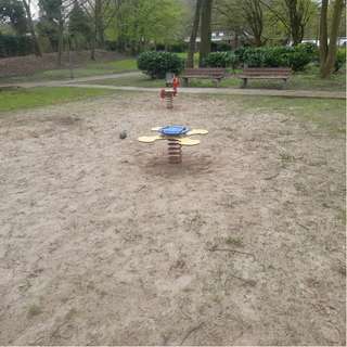Spielplatz – Bild 4