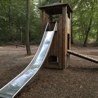 Spielplatz Tiefurter Weg – Bild 1