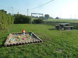 Spielplatz Neu Strenz – Bild 2