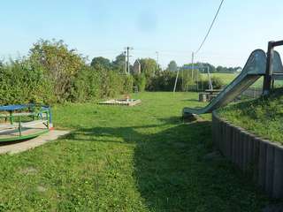 Spielplatz Neu Strenz – Bild 4
