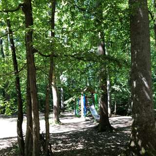 Waldspielplatz – Bild 2