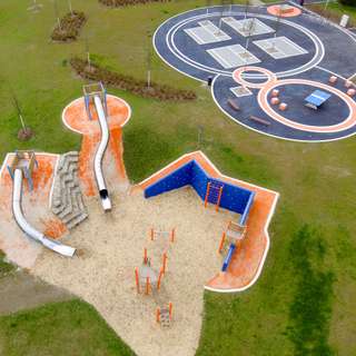 Spielplatz Kirschenallee / Römerstraße – Bild 1