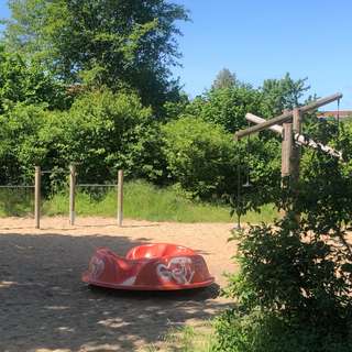 Spielplatz Gerhart-Hauptmann-Straße – Bild 1