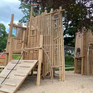 Abenteuerspielplatz Oberes Schloss – Bild 2