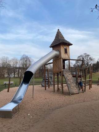 Spielplatz Rodelberg – Bild 1