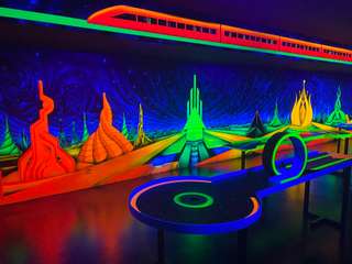 3D Schwarzlicht Pit-Pat Minigolf - Golffieber Bonn-Mitte – Bild 3