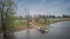 Deschamps Park – Bild 3