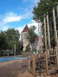 Playground – Bild 3