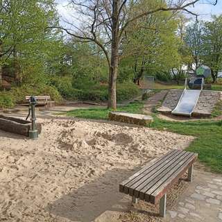 Spielplatz Brucknerstraße – Bild 1