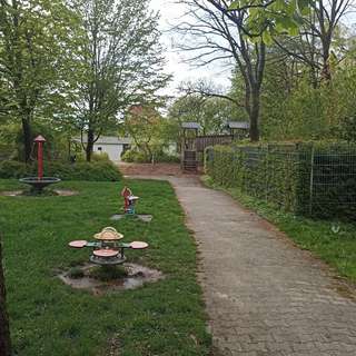 Spielplatz Brucknerstraße – Bild 4