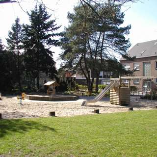 Spielplatz Emmastraße – Bild 1