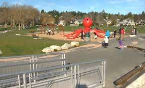 Cadboro-Gyro Park Playground – Bild 1