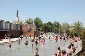 Spray Pad Pool/Winter Outdoor Rink – Bild 1